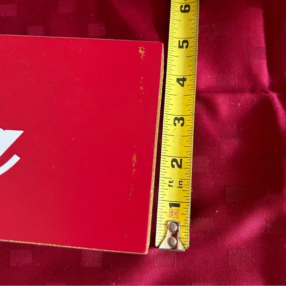 Christmas Santa Baby Sign and Gold Wire Decor - Picture 4 of 11